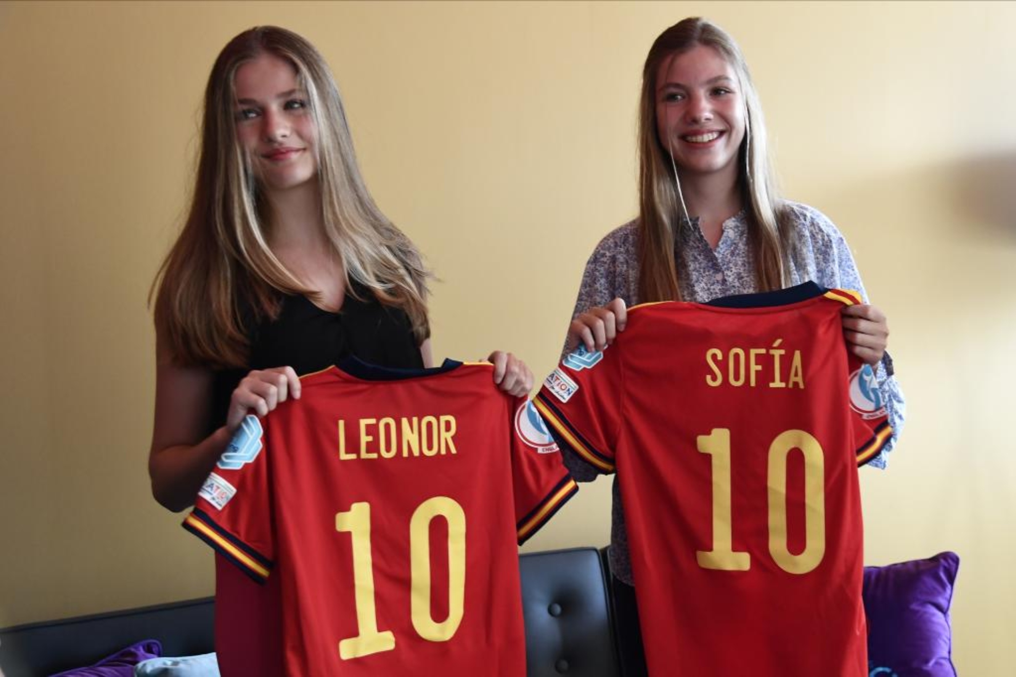 公主莱昂诺, 西班牙两位, cn