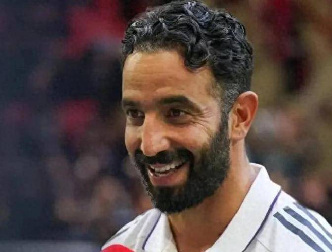 热门话题 热门话题